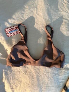 Left On Friday Brown Bralette with V-Neck Straps
